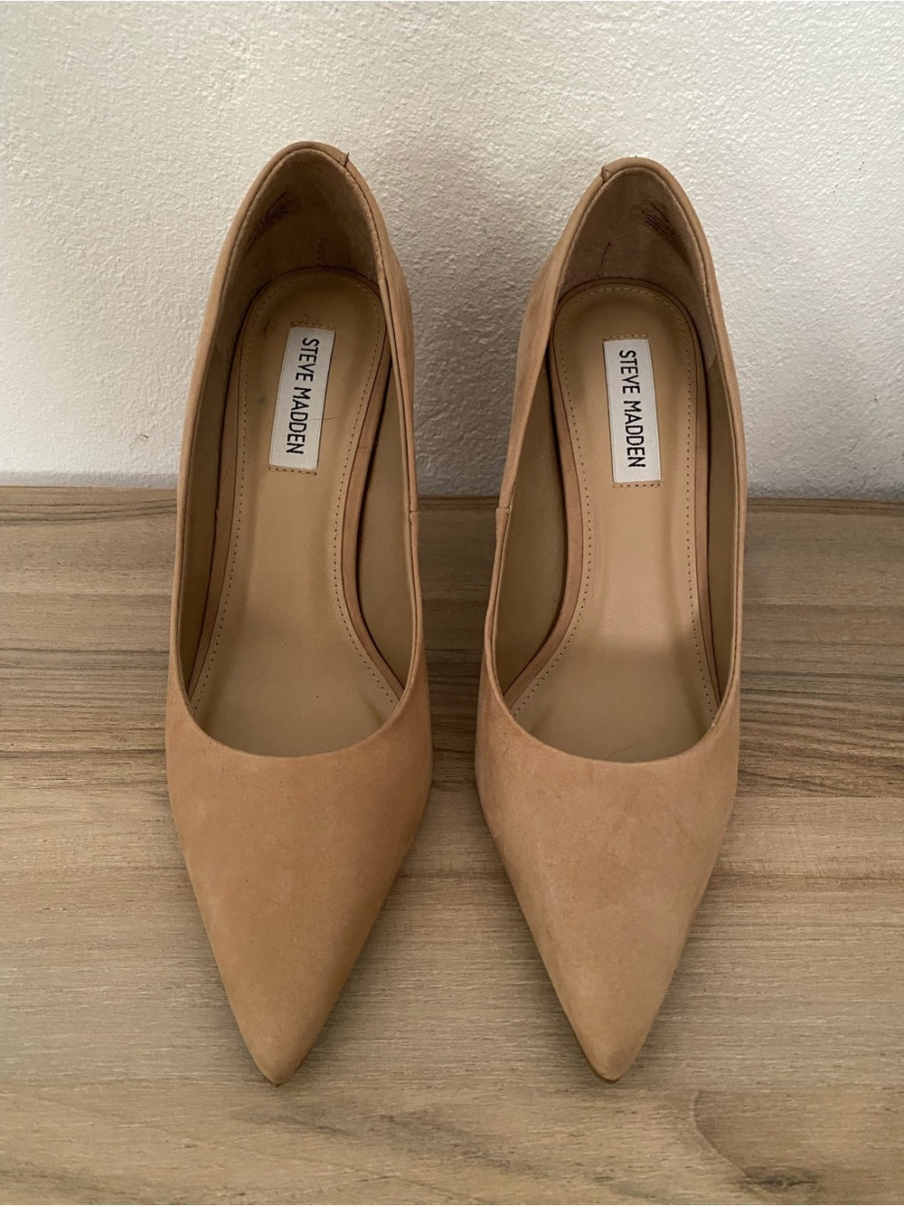 Steve Madden Tan Pointed-Toe Suede Pumps